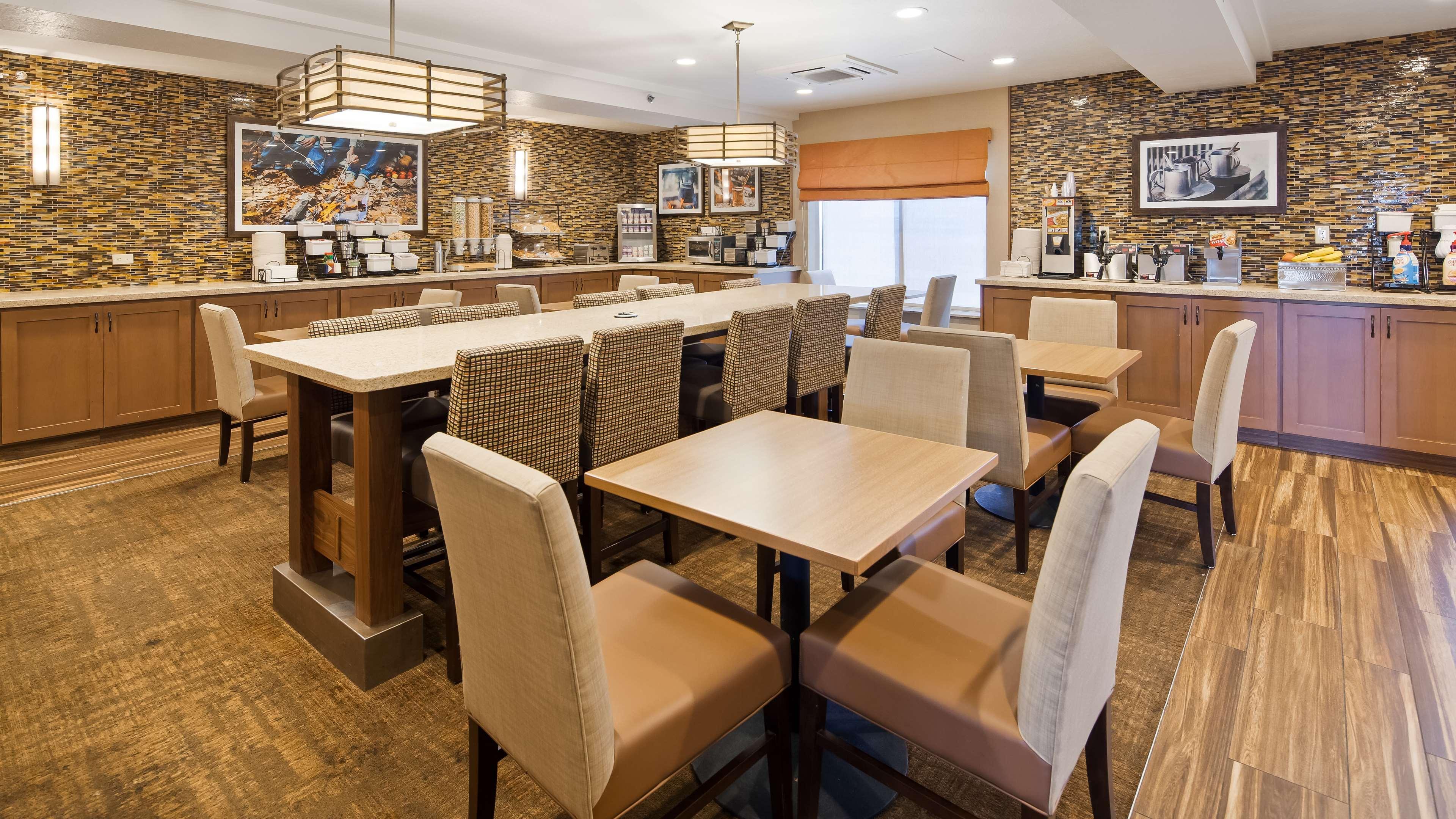 Best Western Plus Cottontree Inn Idaho Falls Extérieur photo